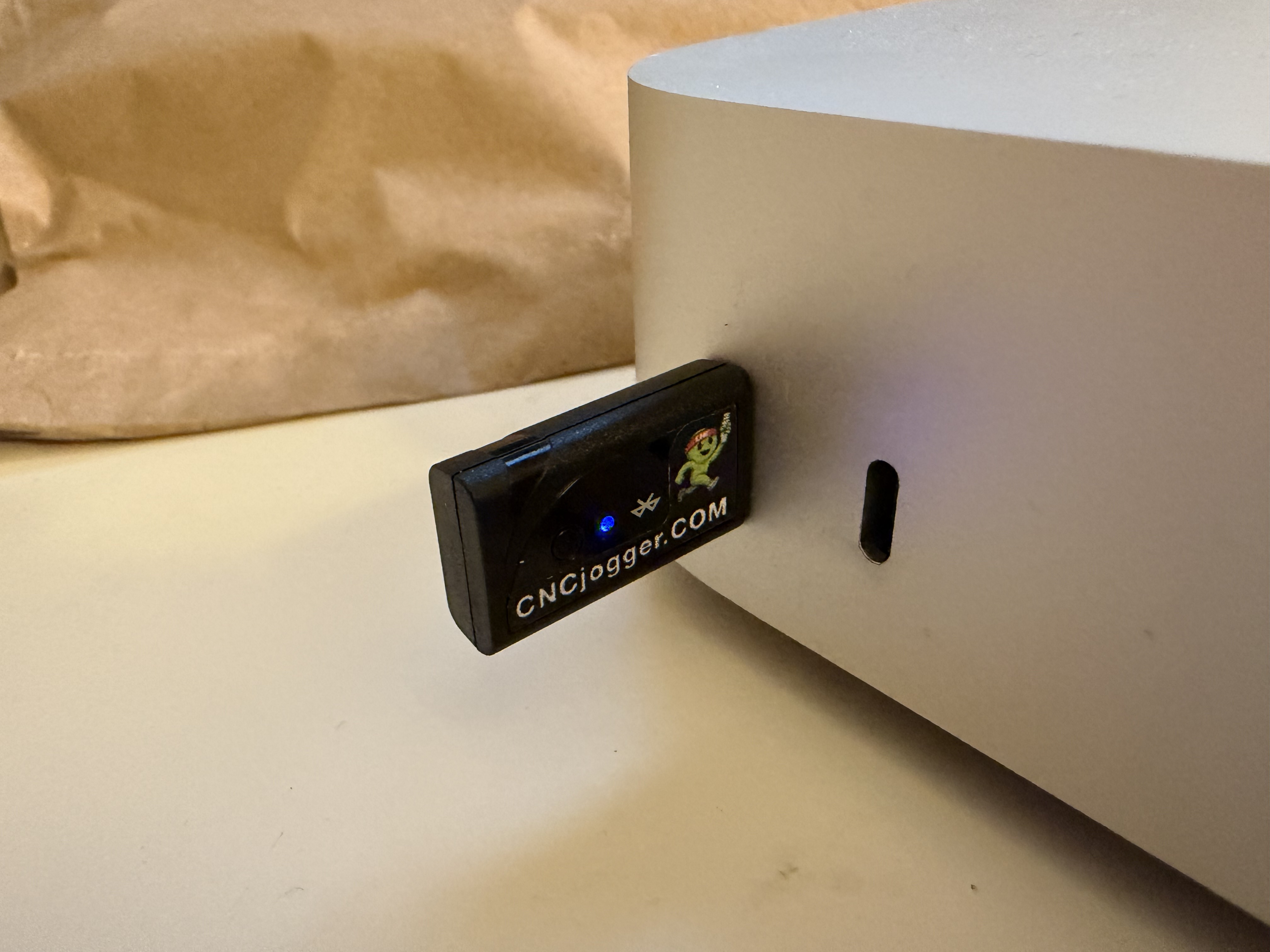 CNCjogger Stick in Mac Mini USB-C port
